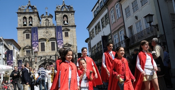 Ukázka portugalského velikonočního procesí.