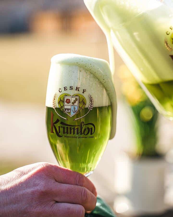 Zelené krumlovské pivo.